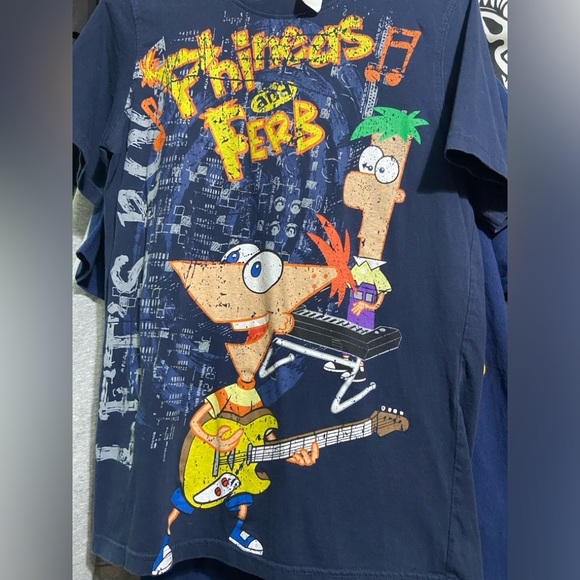 Vintage phineas and ferb Disney tee shirt - Picture 2 of 5